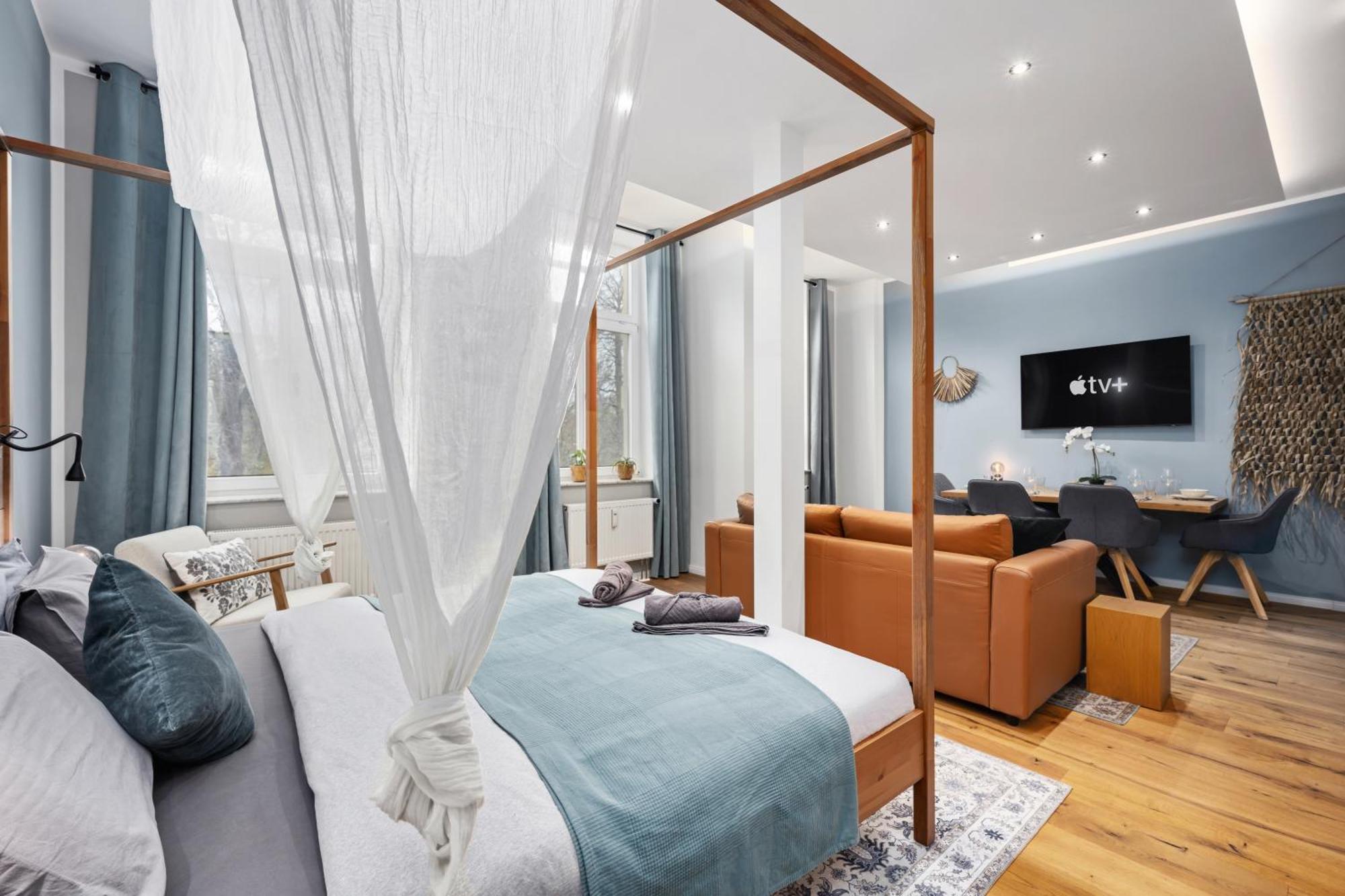 Edler Wohnraum Luxurioeses Stadtstudio Mit Balkon, Kaffeevollautomat & Klima Zwickau Exteriör bild
