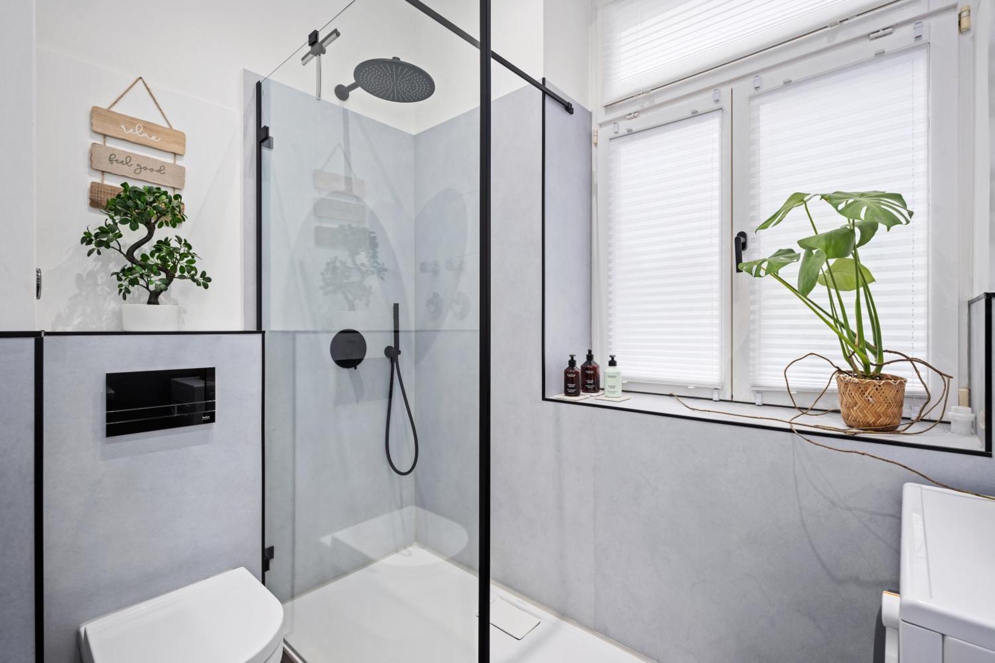 Edler Wohnraum Luxurioeses Stadtstudio Mit Balkon, Kaffeevollautomat & Klima Zwickau Exteriör bild